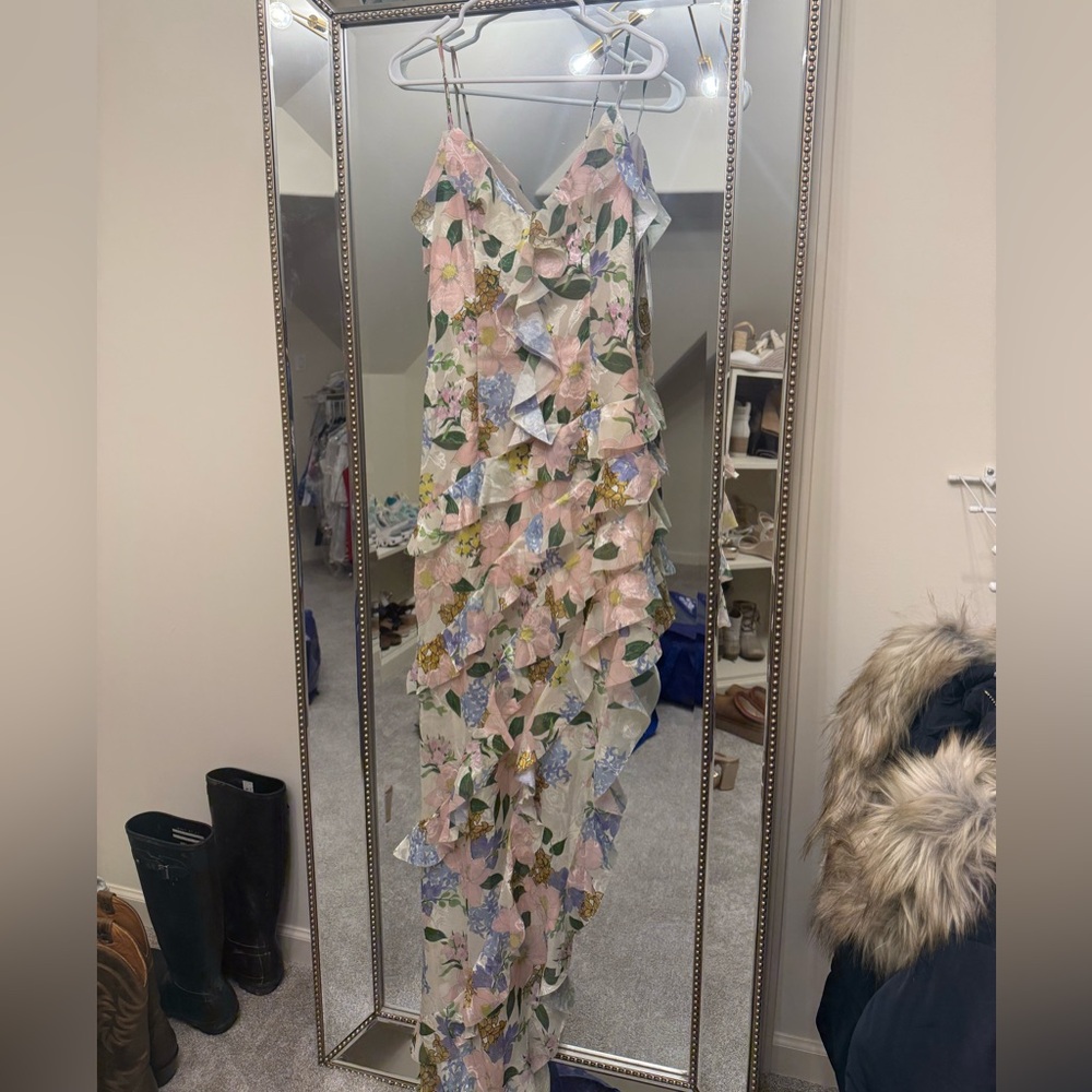 Elliatt Cosima Asymmetrical Gown in Florals - Picture 4 of 5